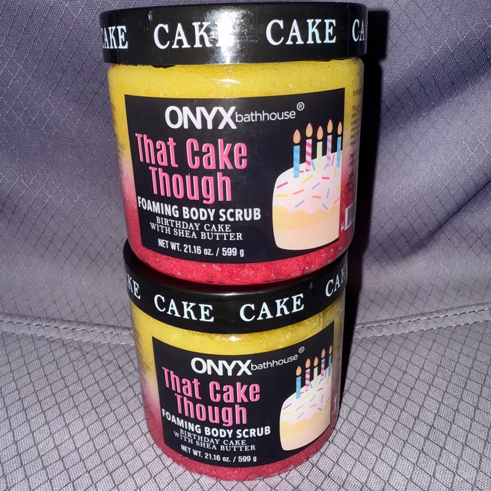 2 Onyx That Cake Though Foaming Body Scrub - Birthday Cake 🎂